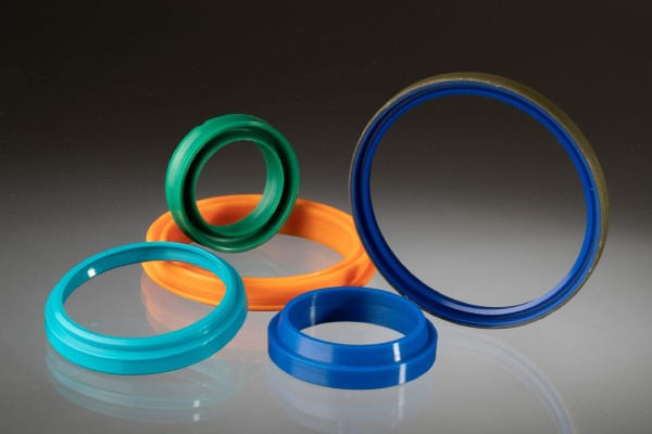 Hydraulic seals